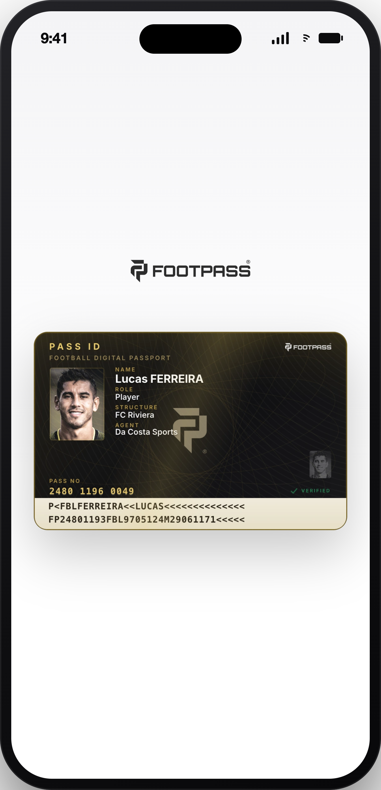 La pantalla Pass ID en la aplicación FOOTPASS. Tarjeta verificada